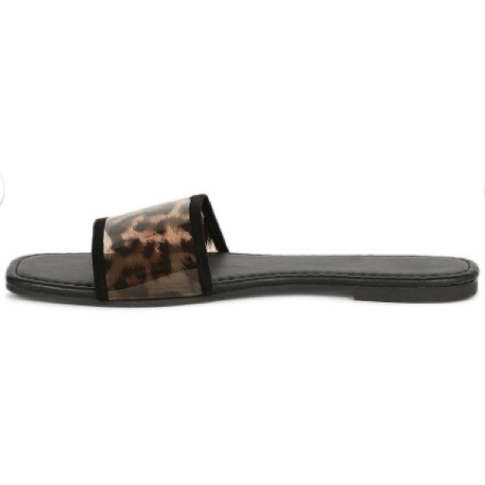 Leopard Strap Slide in Black - Picture 4 of 8